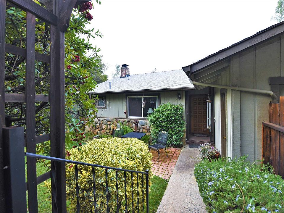 1st image of 588 Cielo Vista Way