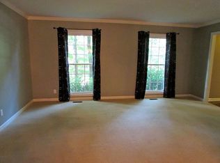 901 Valewood Dr, Signal Mountain, TN 37377