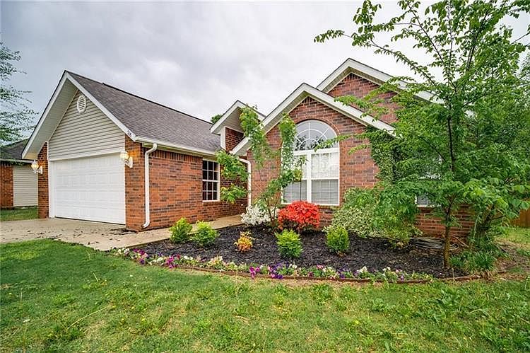 1st image of 708 Amanda Dr