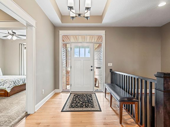 3rd image of 2365 Jasper Pl NE