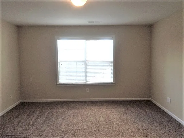8244 Chatham Oaks Dr — Photo 6