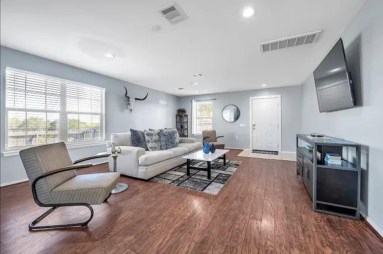 5808 Ann Jene Ct — Photo 2