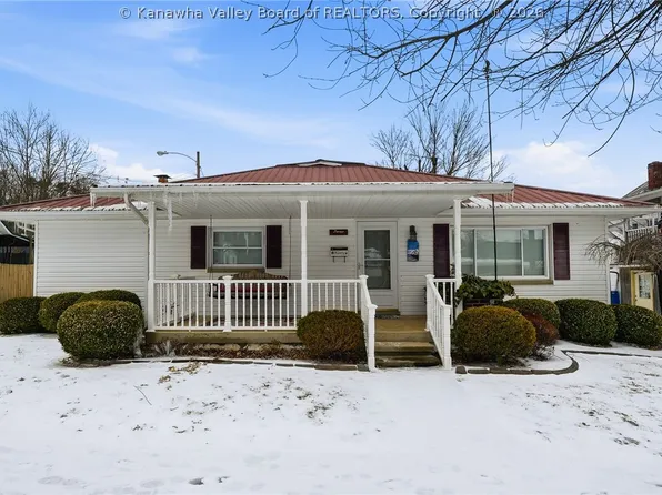 1531 Smith St, Milton, WV 25541