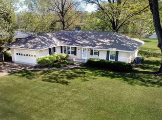 2721 N Court Dr, Evansville, IN