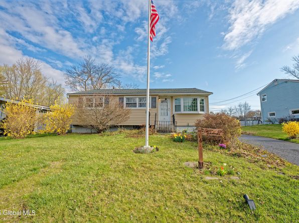 16 Harold Avenue, Latham, NY 12110