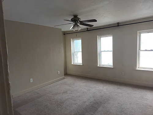 136 S 18th St #2 Photo 1