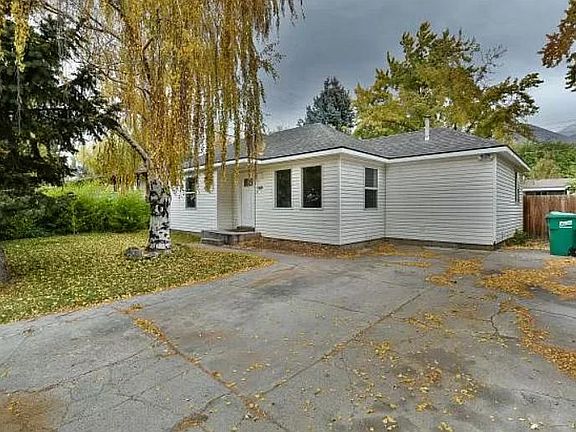 Front of House with Driveway