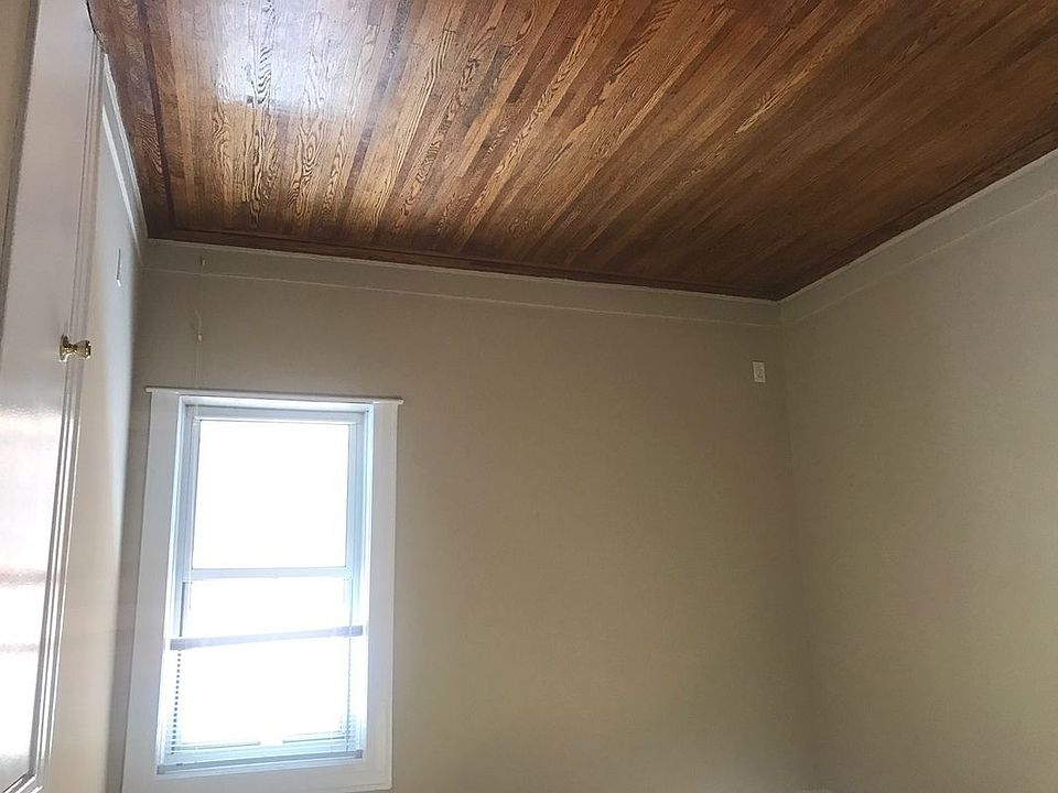 1st image of 4731 37th St APT 2C