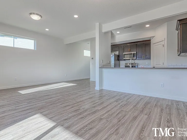 6853 N Montgomery Cir — Photo 11