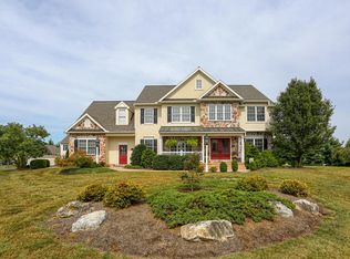 3 Lewiston Cir, Lancaster, PA 17601