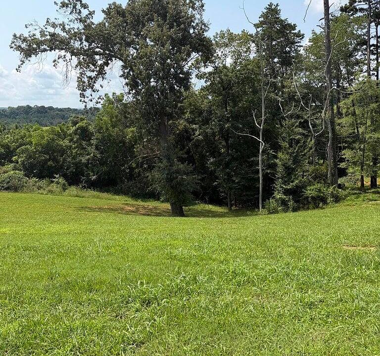 1st image of 290 Cove Rd