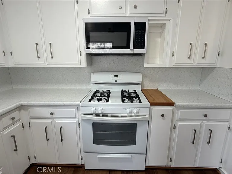3590 Buchanan St — Photo 20