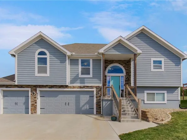 6315 141st St, Basehor, KS 66007