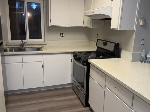 704 W 1st Ave APT 2, La Habra, CA 90631