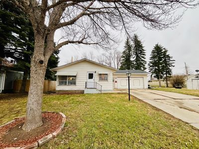 15 S High St, Aberdeen, SD, 57401