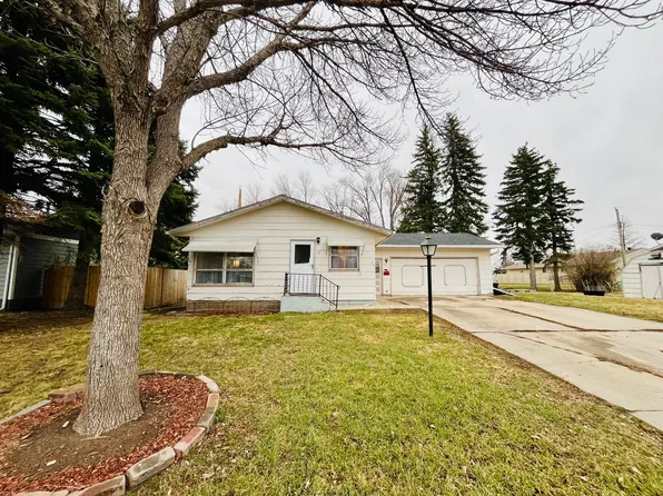 15 S High St, Aberdeen, SD 57401