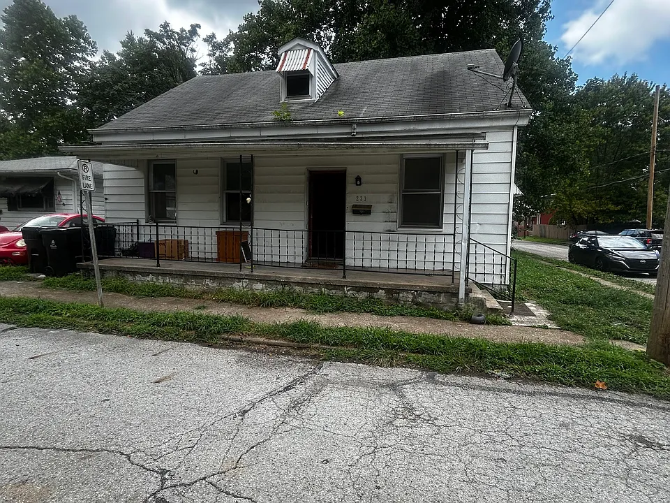 233 N 11th St