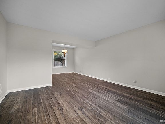 4th image of 1474 Farrington Ln