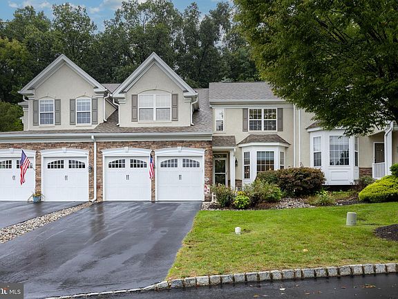 2nd image of 2917 Cottonwood Ln