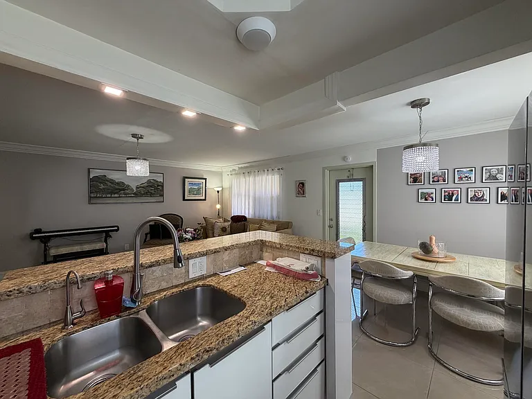 292 Brittany Ave #292 — Photo 6