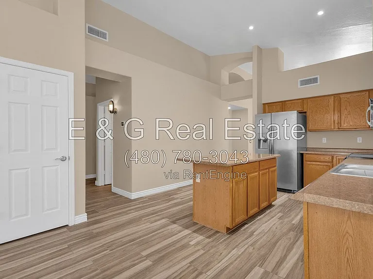 3261 W Ross Dr — Photo 12