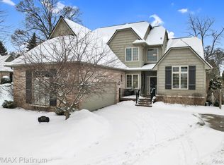 4455 Quebec Ln, Brighton, MI 48116