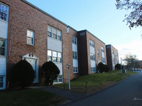 5 Hadley St APT A5, South Hadley, MA 01075