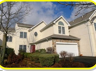 19 Princeton Ct, Basking Ridge, NJ 07920