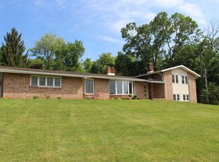 2571 Blackberry Rd, Dover, PA 17315