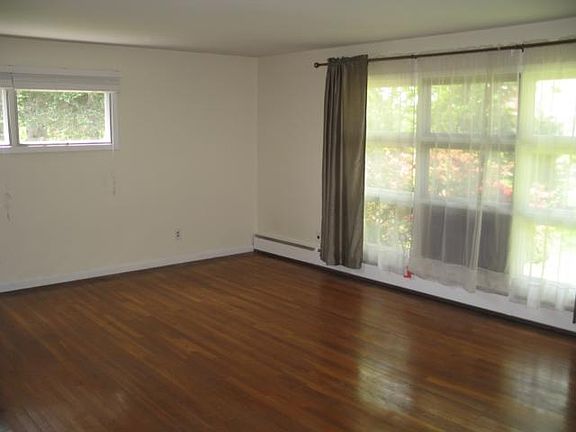 2nd image of 17 Franklin Ave