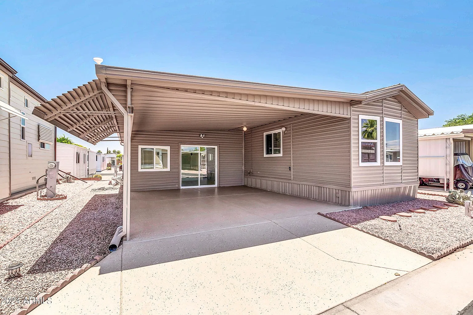 1 bed, 750 sqft, $1,300 — Photo 3