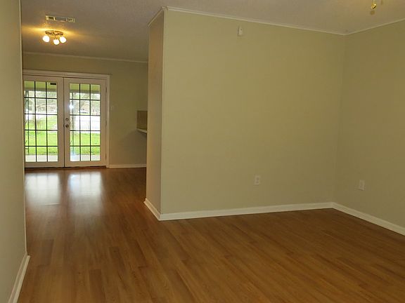 5th image of 1312 S Shirley Ave