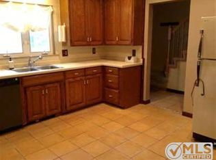 304 S 18th St, Escanaba, MI 49829