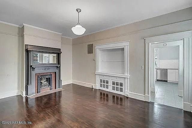 1st image of 546 Lancaster St #550