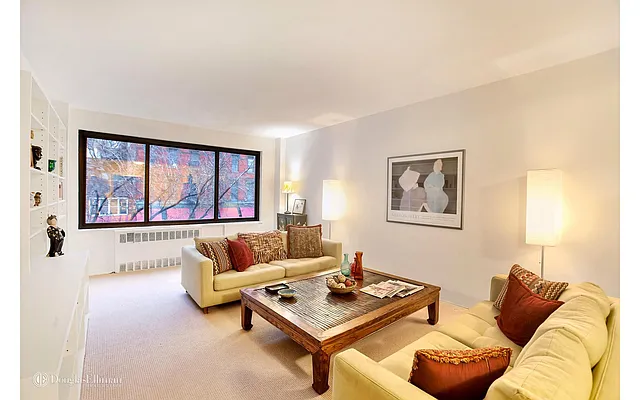 Sold by Douglas Elliman | media 14