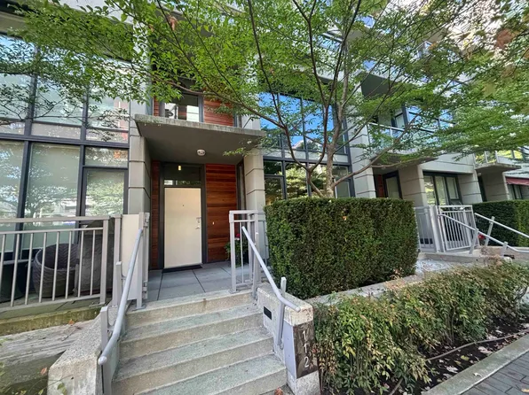 112 W 1st Ave, Vancouver, BC V5Y 0H4