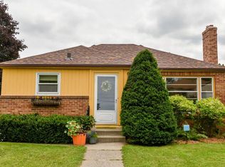 950 California Ave W, Saint Paul, MN 55117