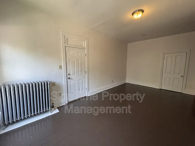 38 E Franklin St #4 — Photo 17