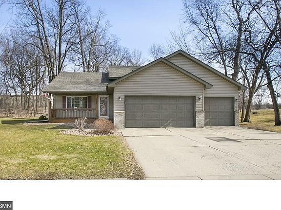 2nd image of 1385 Mockingbird Dr