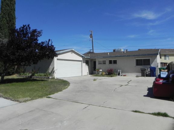 2nd image of 1515 W Avenue H8