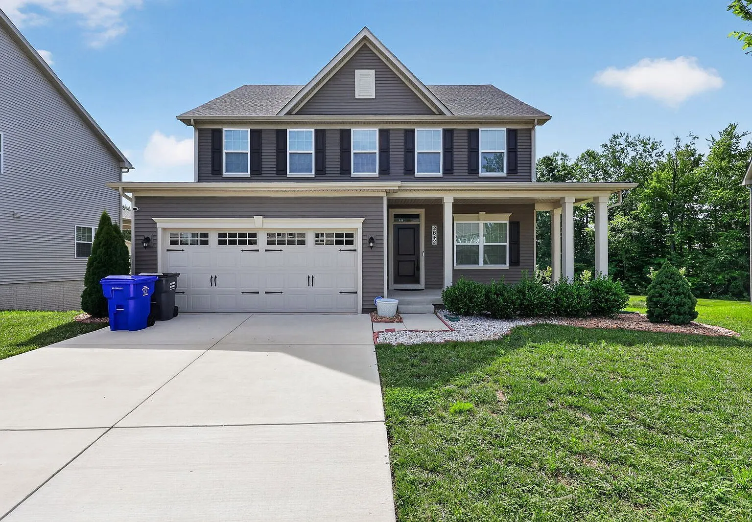 6 bed, 3.5 bath, 3521 sqft, $4,200 — Photo 1