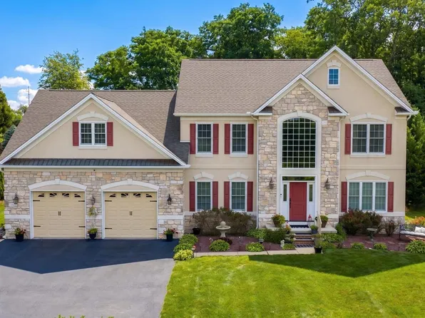 520 Duquesne Rd, York, PA 17402