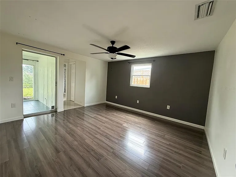 3211 Mayflower St — Photo 7