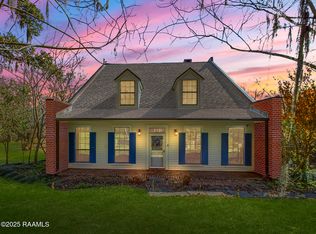 1112 Bayou Tortue Rd, Broussard, LA 70518