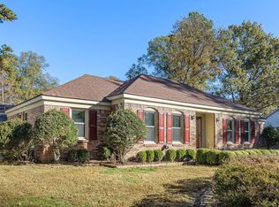 446 Sterling Dr, Collierville, TN 38017