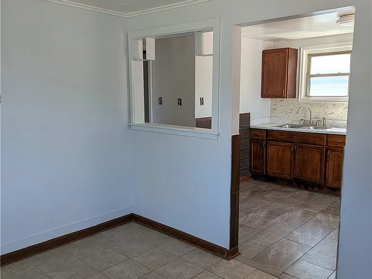 3248 Dudley Ave — Photo 6
