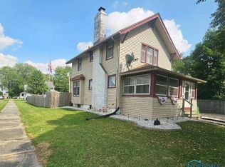 336 N Cherry St, Bryan, OH