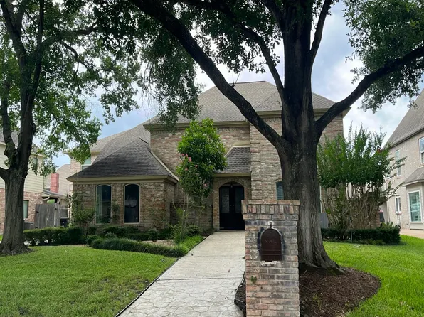 15918 River Roads Dr, Houston, TX 77079