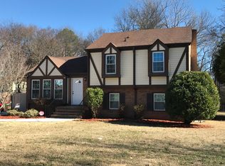 2938 Scarlet Cres, Charlotte, NC