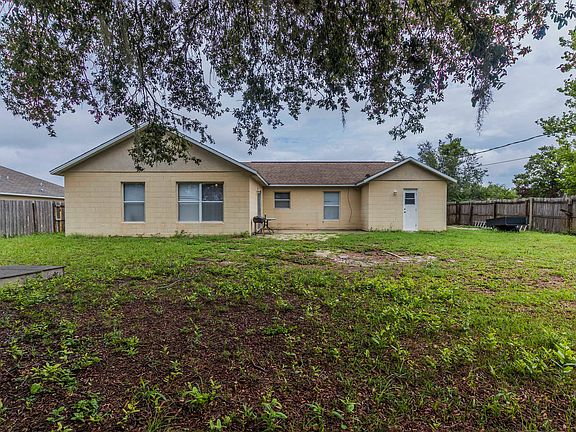 3rd image of 2663 N Juliet Dr